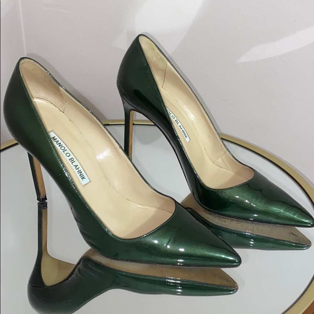 Manolo Blahnik Pointed toe heels